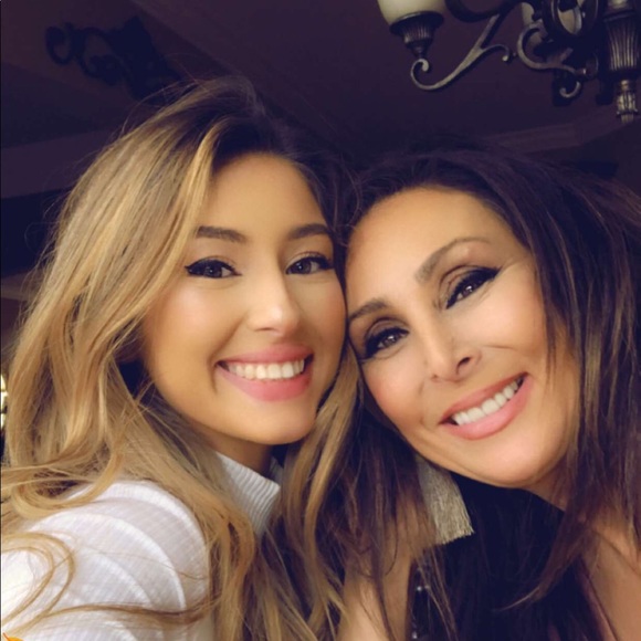 Meet your Posher, Jaimie - Picture 1 of 1